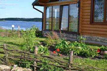 Фото номера Бунгало у воды Загородные дома Country house Domik v derevne г. Markovtsy 24